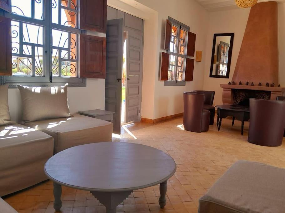 Villa Agora, Villa A La Campagne Proche Marrakech Sidi Abdallah Ghiat Екстер'єр фото