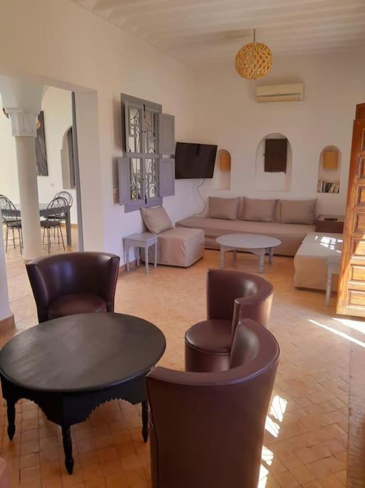 Villa Agora, Villa A La Campagne Proche Marrakech Sidi Abdallah Ghiat Екстер'єр фото